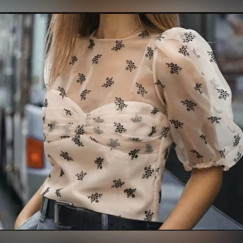 Zara Sheer Puff-Sleeve Floral Appliqué Top in Cream and Black